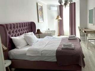 Отель Opera Center Hotel Львов Superior King Bed Suite-2